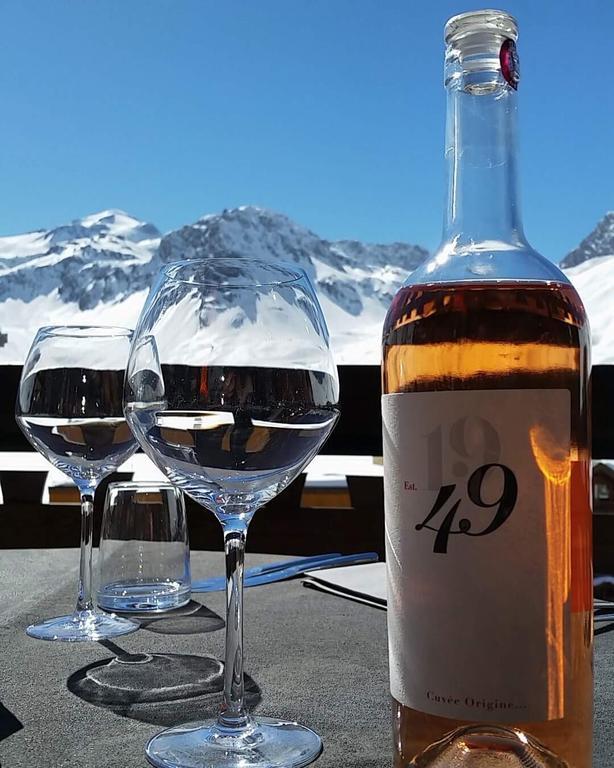 Hotel Les Campanules By Les Etincelles Tignes Ngoại thất bức ảnh